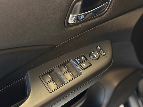 Honda CR-V 19 of 30