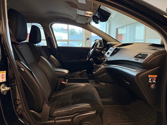 Honda CR-V 30 of 30