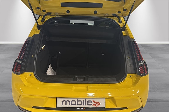 Renault 5 E-Tech 5 of 28