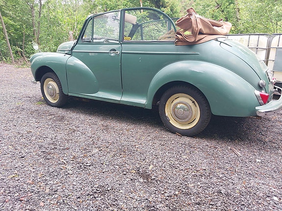 Morris Minor 2 of 27