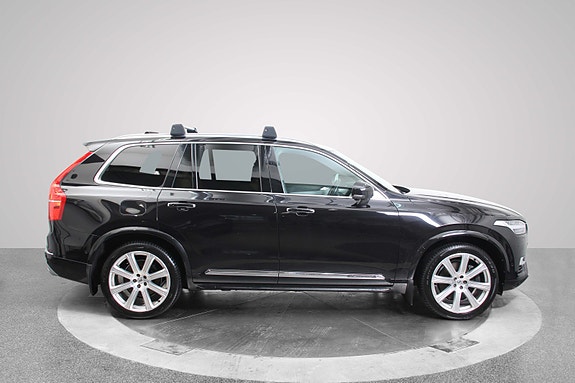Volvo XC90 4 of 5