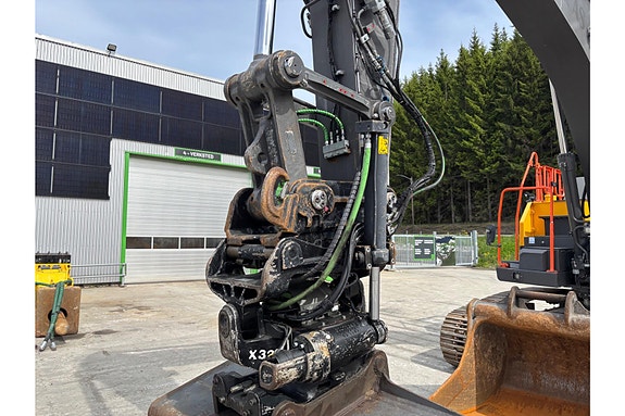 Volvo EC250EL 20 of 30