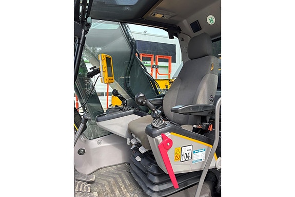 Volvo EC250EL 8 of 30