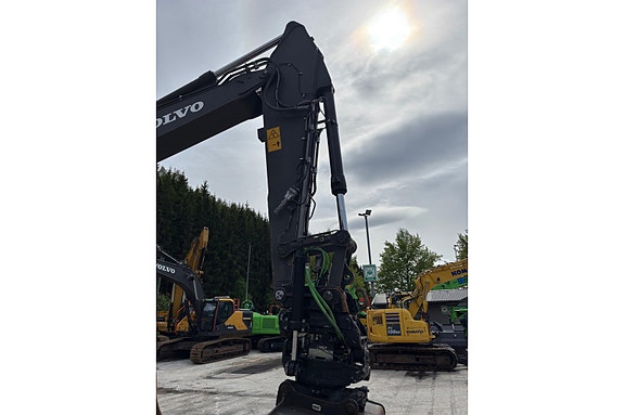 Volvo EC250EL 25 of 30
