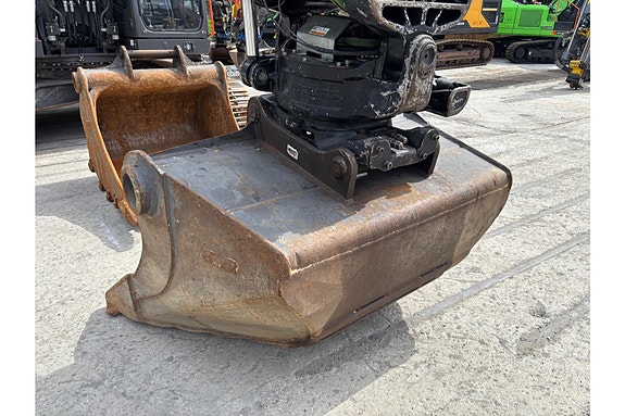 Volvo EC250EL 15 of 30