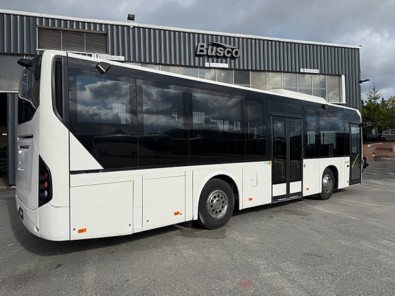 Volvo 8900LE. 10,8m lengde. 2 identiske biler! 3 of 21