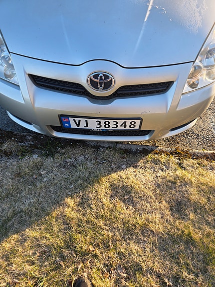 Toyota Corolla Verso 5 of 5