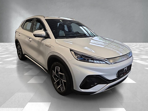 BYD Atto 3 2 of 5
