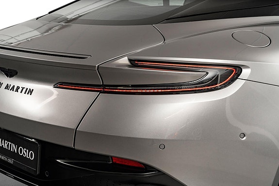 Aston Martin DB12 15 of 30