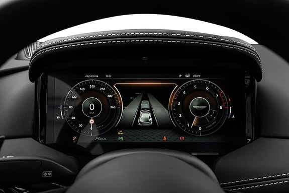 Aston Martin DB12 26 of 30
