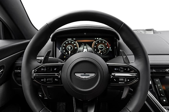 Aston Martin DB12 22 of 30