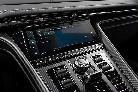 Aston Martin DB12 29 of 30