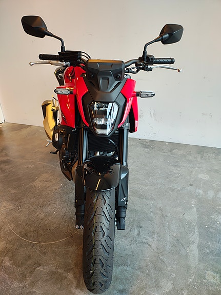 Honda CB500 Hornet 2026 5 of 5