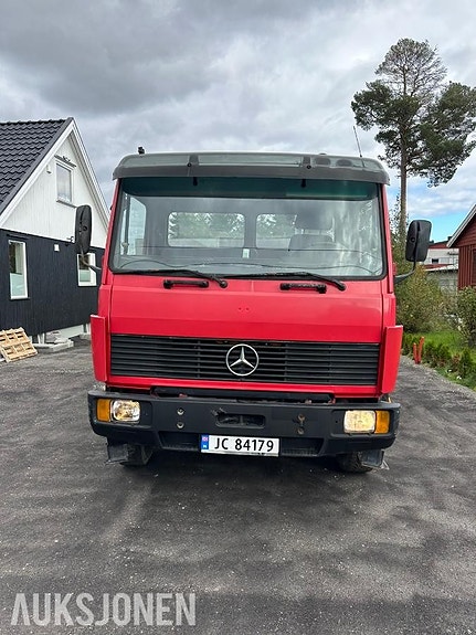 Mercedes-Benz 1117 A 4 of 25