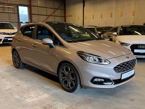 Ford Fiesta 3 of 5