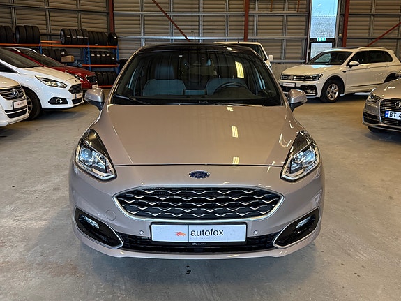 Ford Fiesta 2 of 5