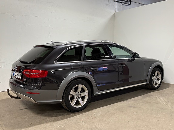 Audi A4 allroad 17 of 30
