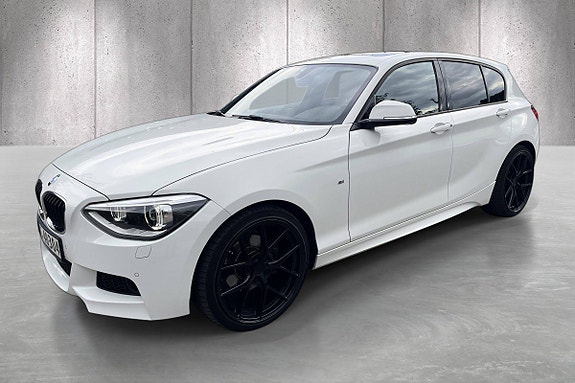 BMW 118d 3 of 5