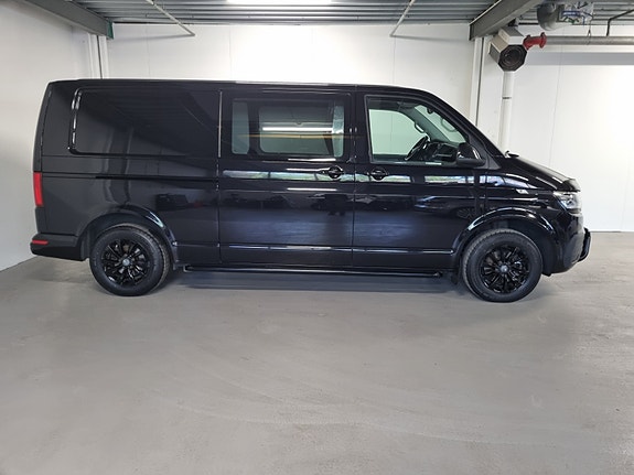 Volkswagen Transporter 3 of 5