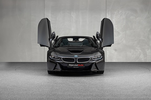 BMW i8 16 of 30
