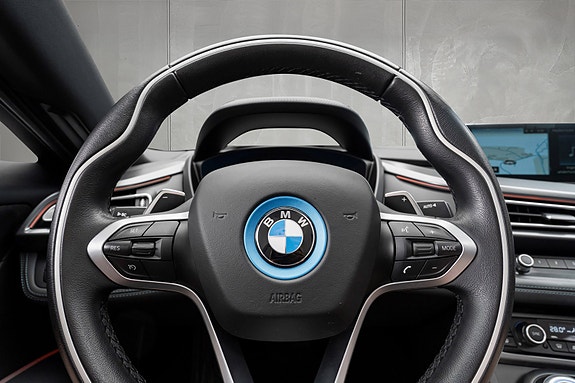 BMW i8 20 of 30
