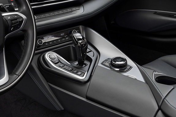 BMW i8 28 of 30