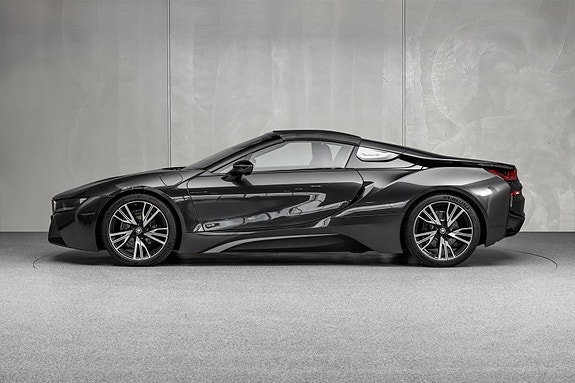 BMW i8 15 of 30
