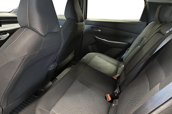 Nissan Leaf 7 of 30