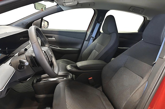 Nissan Leaf 8 of 30