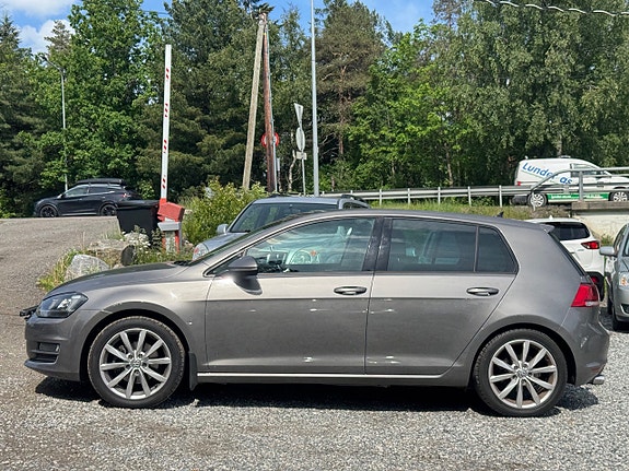 Volkswagen Golf VII 3 of 5