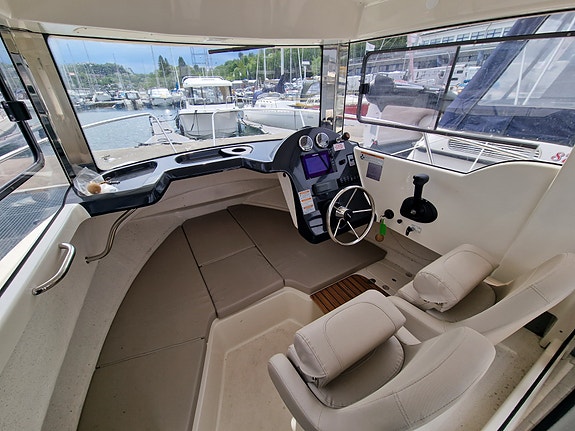 BM-152 Quicksilver Arvor 690 m helt ny Mercruiser 115 hk Innenbords. HØSTPRIS 3 of 26