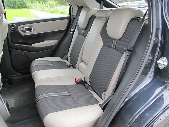 Honda HR-V 10 of 12