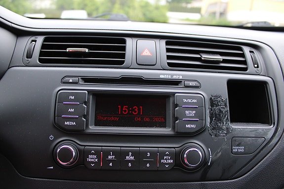 Kia Rio 14 of 23