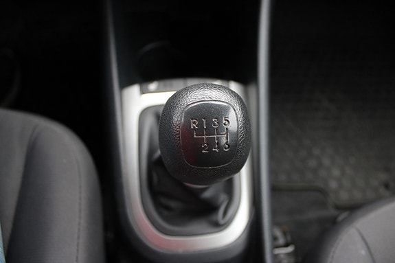 Kia Rio 18 of 23