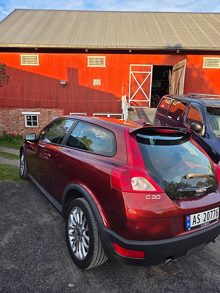 Volvo C30 3 of 5