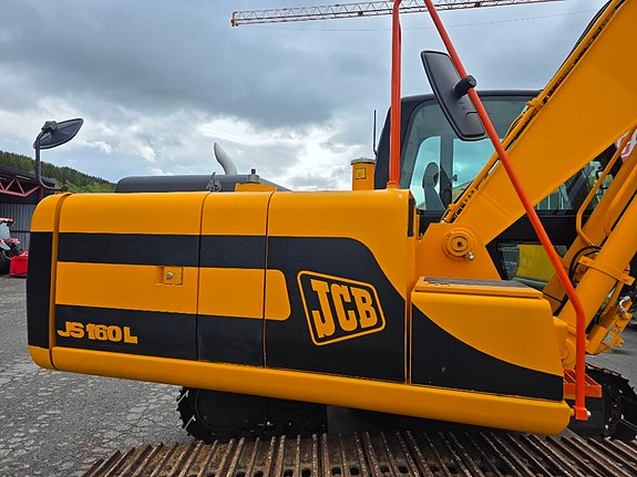 JCB JS 160 LC 13 of 20