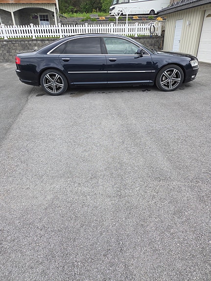 Audi A8 4 of 12