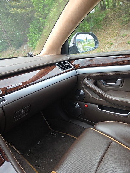 Audi A8 10 of 12