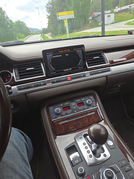 Audi A8 7 of 12
