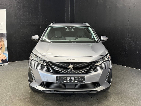 Peugeot 3008 2 of 5