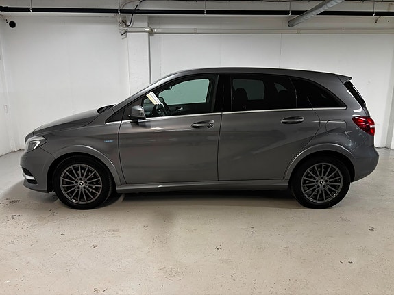 Mercedes-Benz B-Klasse 4 of 5