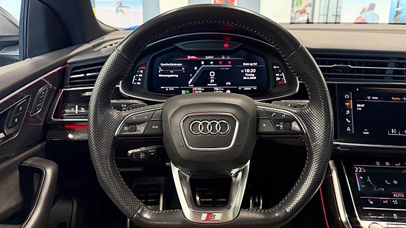Audi SQ8 20 of 30