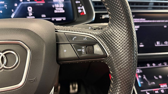 Audi SQ8 22 of 30