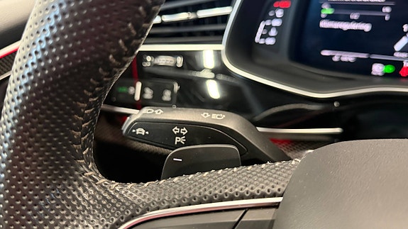 Audi SQ8 24 of 30