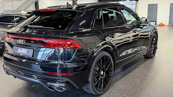 Audi SQ8 8 of 30