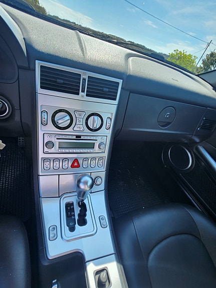 Chrysler Crossfire 5 of 10