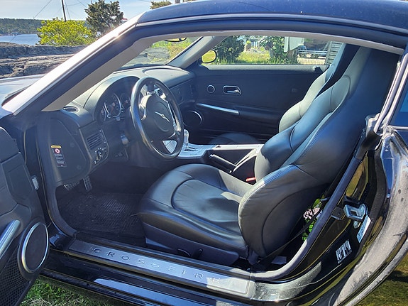 Chrysler Crossfire 7 of 10