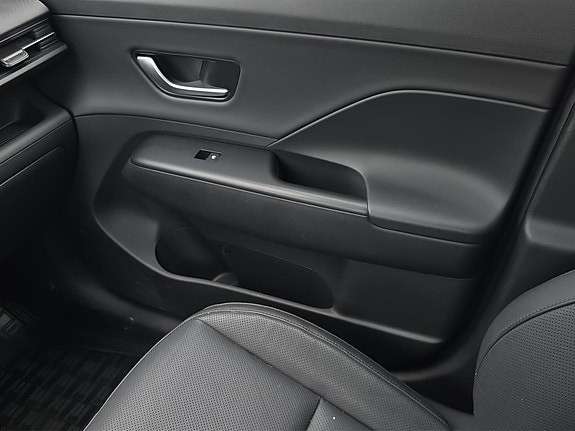 Hyundai Kona 15 of 22