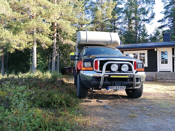 Ford F-250 4 of 30