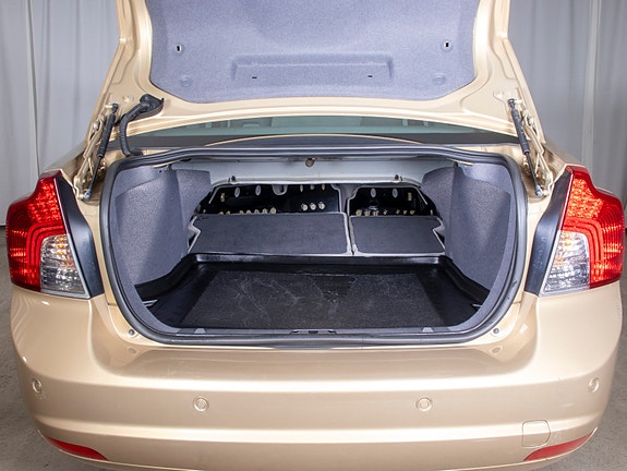 Volvo S40 12 of 30